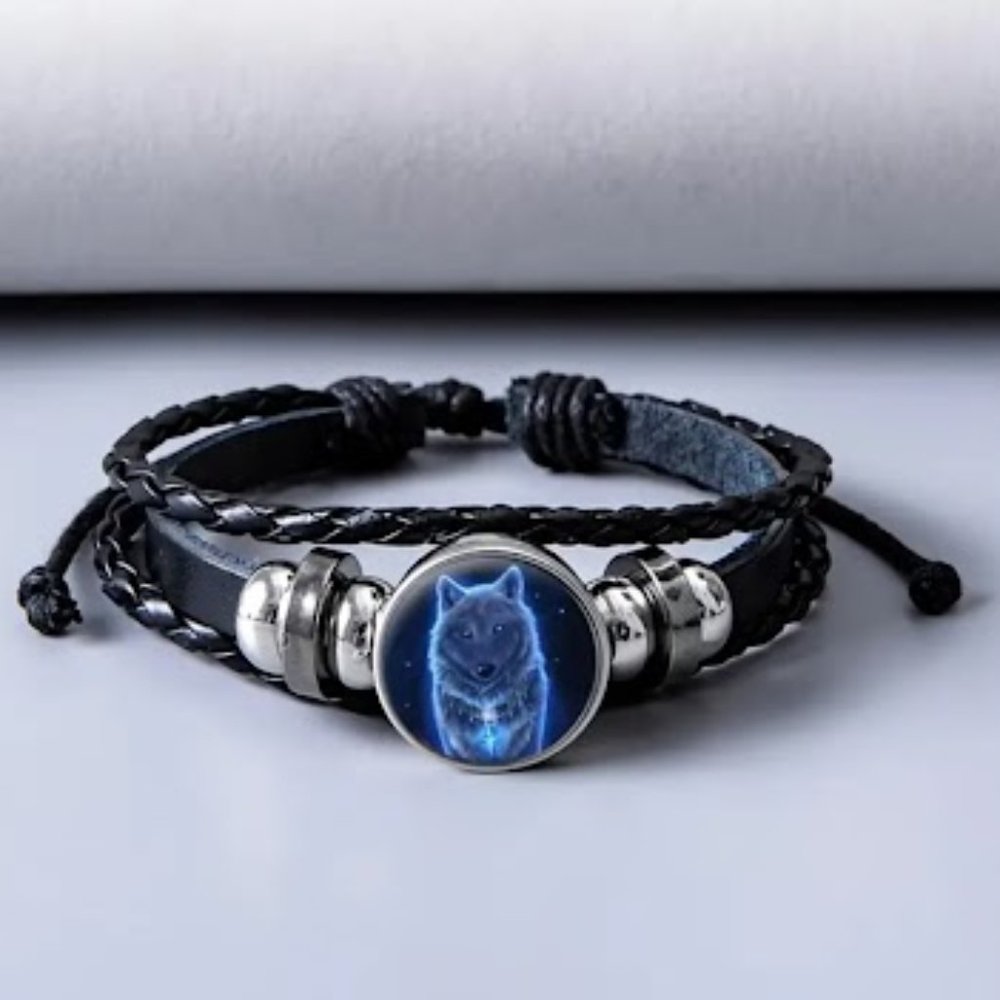 1pc Very Pretty New PU Black Leather Button Blue Wolf Bracelet Adjustable Length